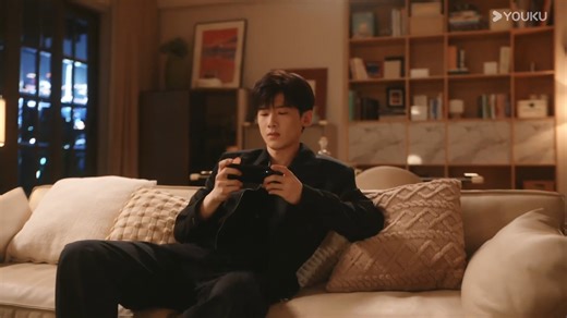 😏“You’re shy already!” | The First Frost 😏“这就害羞啦！”😳桑延说情话调戏温以凡！ | 难哄 #优酷 #YOUKU #难哄 #TheFirstFrost #白敬亭 #章若楠 #baijingting #zhangruonan | 优酷宠爱剧场 Youku Romance