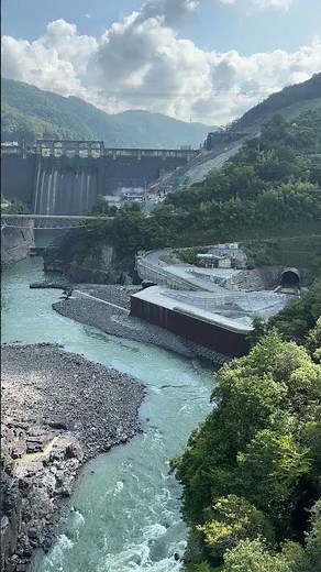 【壮観！】新丸山ダム建設現場、巨大プロジェクトの進捗状況。丸山大橋の中央部から｜2025年8月16日撮影
