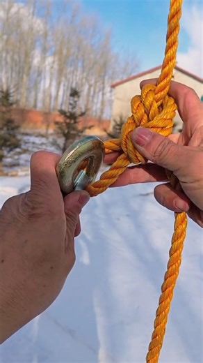 Best Rope Knot to Hang Iron Angle. #craft #outdoors #skills