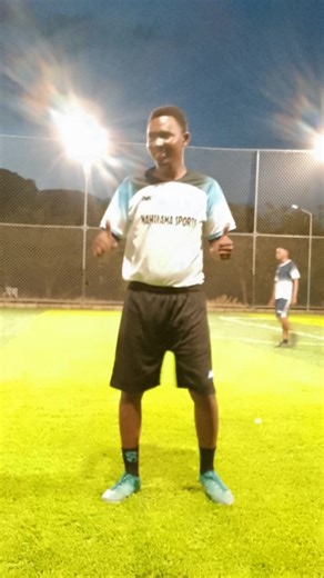 STRAIKA NAMBA 9 MGONGONI ⚽🏟️ HII NI THE REAL MEANING OF CODE 9 #football #tiktok #realmadrid #soccer #manchesterunited