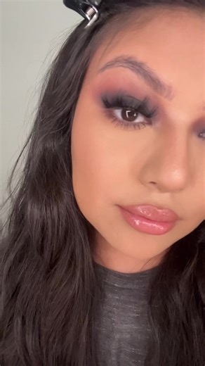 Smokey Eye Makeup Tutorial with Stranger Things Palette