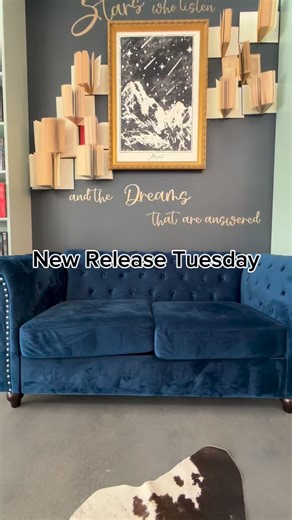 25 reactions | ✨New Release Tuesday We have a small amount of releases today but they all look amazing!! Stop by today to check them out in person! 殺 *Reminder we are open till 4pm today. But we open at 8am tomorrow.* #citrusandsagebookshop #brooksvillefl #shopsmallbusiness #shopsmall | Citrus & Sage Bookshop | Facebook