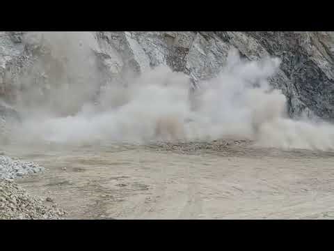 Massive Rock Splitting at Shandong Quarry — O2 Gas Energy Blasting System Live Demo