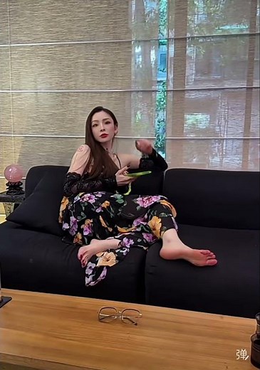 Asian feet soles #feet #foot #pedicure #asian