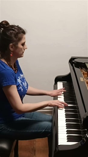 Walc a - moll op. 12 nr 2 E. Griega z cyklu "Utwory liryczne"
