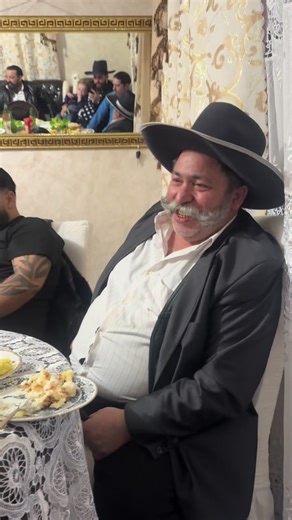 LA MULȚI ANI SOKRULE CÂTEVA STROFE DE LA BACI TIBOR ȘI VERI JIDO IANKO DAVID TIBOR