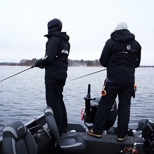 12K views · 72 reactions | La Grande Finale of FLY VS JERK 12 coming up tomorrow! Markus Teilus hooks into a big fish in the afternoon. But how big is it? And could it be enough to take the big fish point? The questions are many... Don’t miss! #headbangerlures #flyvsjerk12 #kanalgratis | HEADBANGER Lures | Facebook