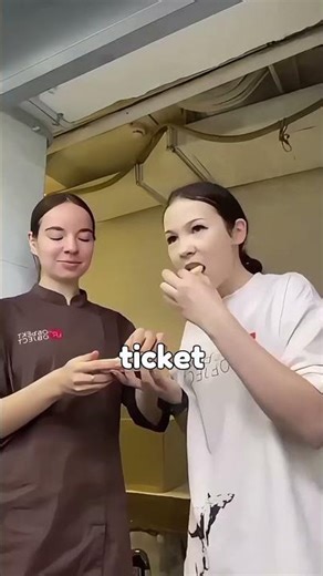 A Waitress Shared a Hidden Restaurant Trick 👀🍤 #shorts #Viralvideo #Trick
