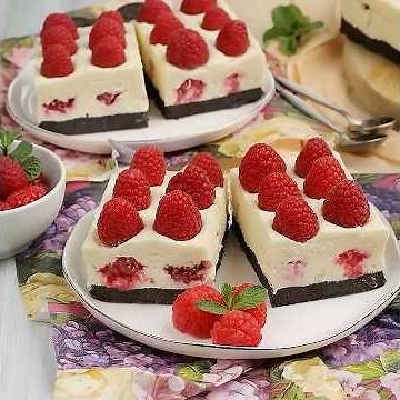 Prajitura fara coacere cu mascarpone si zmeura • reteta Bucataria Lidl