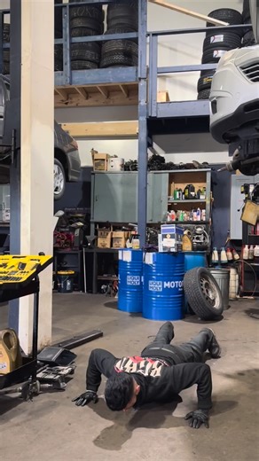 Hyundai Tucson🚘Manual transmission (clutch set replace) . . . . . . . . . . . . . . . . . . . . #viral #instagram #trendingreels #canada #mechanic #work #hyundai | Gurdeep Bhamra