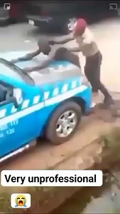 The Federal Road Safety Corps (FRSC) officers in another unprofessional and unproductive display on our high way | Observers Times