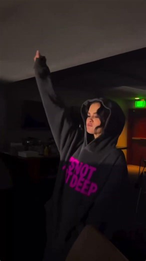 Selena Gomez supporting her Bestie Demi lovato🥹#selenagomez #demilovato #ytshorts