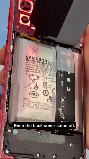 Samsung Phones are getting PREGNANT. aka the SWOLEN battery issue with stored unused samsung phones. Here all my spicy pillows! Thoughts? #samsung #swolenbattery #samsungbattery #tech #fyp