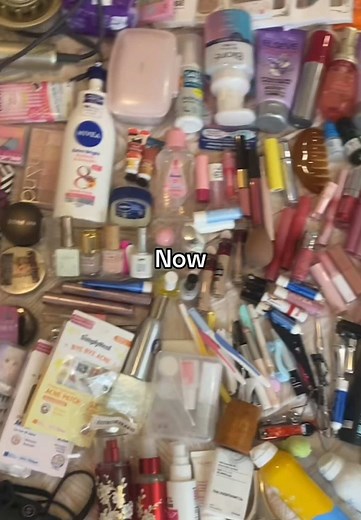 Posted again🤍 #Shopping #Makeup #beauty #skincare #shopaholic #obsessed #obsession #makeupcollection #collection #makeuptransformation #shop #foryoupage #fyp