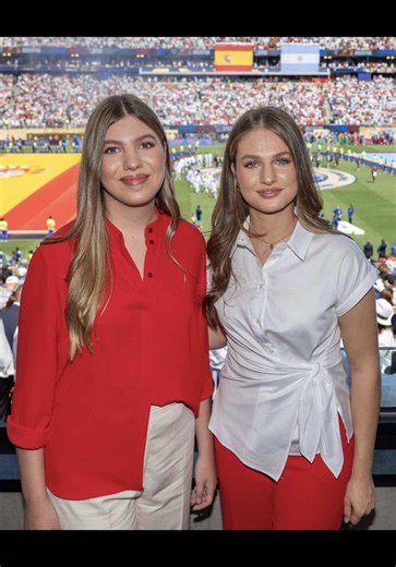 Reyes de España acompañan a La Roja en la final del Mundial