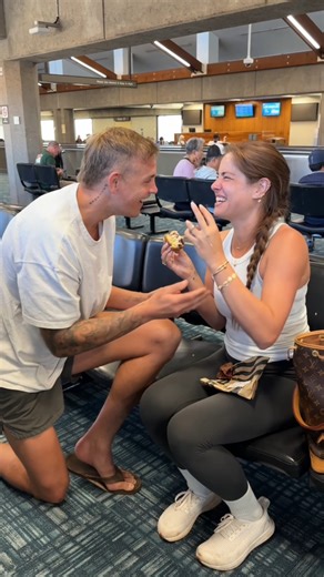 Sweetest surprise airport proposal 🥹 I hid the engagement ring in a muffin to surprise propose at the airport and my girlfriend almost ate it! #couple #airport #surprise #proposal #couplegoals #engagement | Nick K
