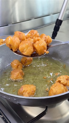 “Oh my God, they look like sweet and sour chicken balls, dad” she said