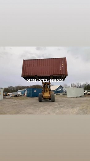 Awesome container day ! Many happy customers Belle journée de chargement et livraison de conteneurs ! Plusieurs clients 🙂 | Atac-v Fabrication