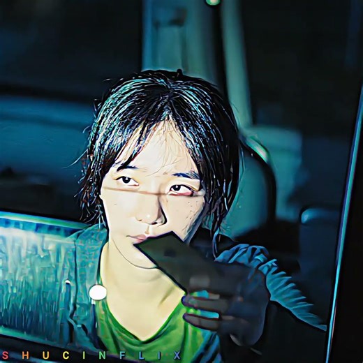 SQUID GAME SEASON 2: squid game red guard came to the game