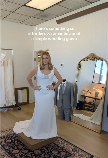 We love a simple wedding gown moment! Come find your dream gown at Something Blue!! #somethingblue #iowabride #weddinggown #weddingdresses #weddingplanning