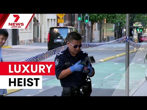 Hermès store targeted in brazen ram raid | 7NEWS