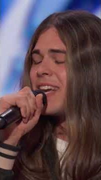 His voice is next level 🤩✨