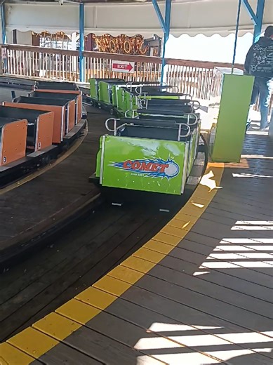 I love Comet 💚 #waldameer #waldameerpark #eriepennsylvania #amusementpark