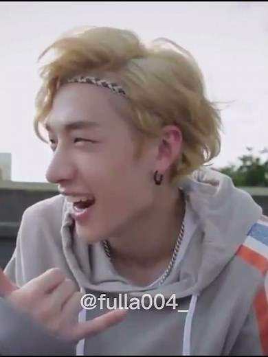 kpop aussie line (rosé, felix, bangchan and jake) doing the australian slang "g'day mate" 😭❤️