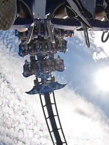 Manta is fintastic fun! Who’s ready to flip upside down? 😆 📍: Manta at SeaWorld Orlando | Visit Orlando