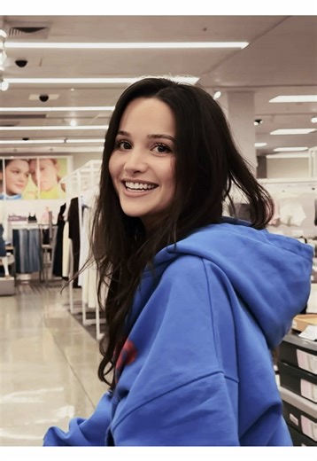 Give It Up To Me Trend with Jules ( kinda gave up towards the end HAHA) @jules #julesleblanc #youtube #fyp #julesleblancedit #edits