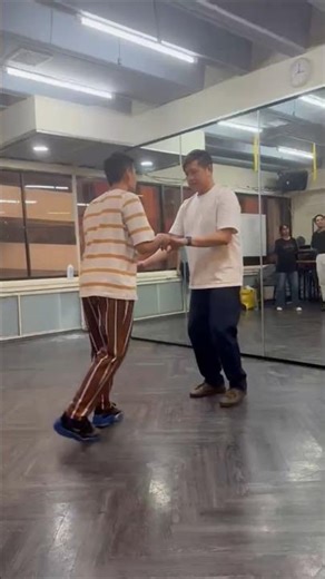 Beginners Lindy Hop and Swing Dance Class Recap - Easy Beginners Sequence in 6 count