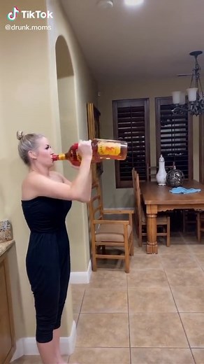 Drunk Moms (@drunk.moms)’s videos with sonido original - grettyoficial - Ramon Gomez