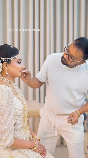 The magic behind the making of a traditional bride. 👰‍♀️ Simply breathtaking, Udeni! Manjula Handapangoda | Studio 4U