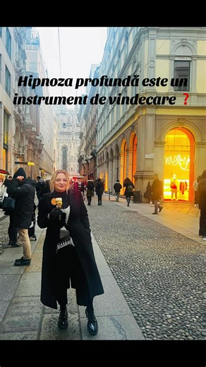 Hipnoza profundă în terapie este un subiect interesant 🪷 și adesea înțeles greșit, așa că hai să-l clarificăm pe bune 🥹 🙂 Hipnoza profundă nu înseamnă pierderea controlului sau „adormire completă”. Este un nivel mai adânc de relaxare și focalizare, în care mintea conștientă face un pas în spate, iar accesul la procesele inconștiente devine mai ușor.♥️@paulchirteshipnoterapeut #subconscient #coach #