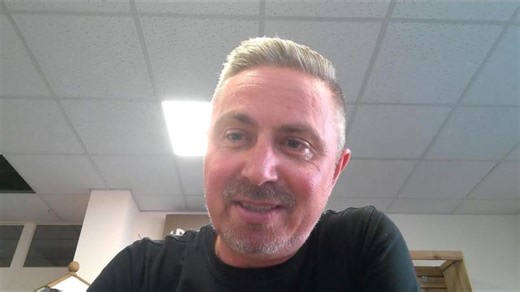 The Underground: S3 E5 - Birds, Business, and Biodiversity: Insights from Henry Bell | Henry Bell Wild Bird Care