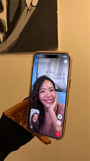 Angelica Siciliani Fendi, Lon/Mi on Instagram: "Ho ripescato un #unposted della mia intervista a Craig Federighi, che tenevo pronto per questo momento speciale 🤭 Le funzioni di traduzione in tempo reale sono ora disponibili anche da noi 🌟✨ finalmente ! vi mostro facetime & Airpods pro 4 (ma funziona anche le pro2 & pro3 se aggiornate!) 🫰🏻I hope you love them Shoutout to my new friend @celineclar 🩵 Ill be waiting for you in Italia ! #angietutorials #techcontent"