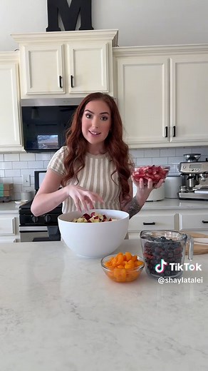 Easy Homemade Fruit Bowl Recipe for Kids' Parties