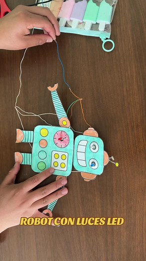 Cómo Hacer un Robot con Luces LED - Manualidades para Niños
