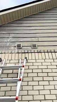 How to remove oxidation fom Hardie board 👀 •Don’t repaint your Hardie board… clean it!
