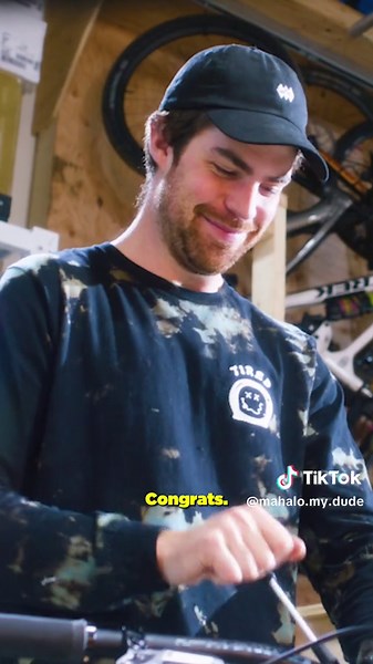 Did you know servicing your fork is a simple process that can take you less than 30 minutes? 🛠️ This tutorial covers the basics for servicing your fork and is applicable to most suspension brands. The tools required for the job are common and the best part is anyone can do it. In this video we are servicing Rockshox Zeb. Link in bio to the full video with a more in-depth explanation of the process.