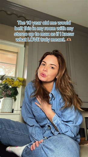 Nostalgic 90s Country Kitchen Jams