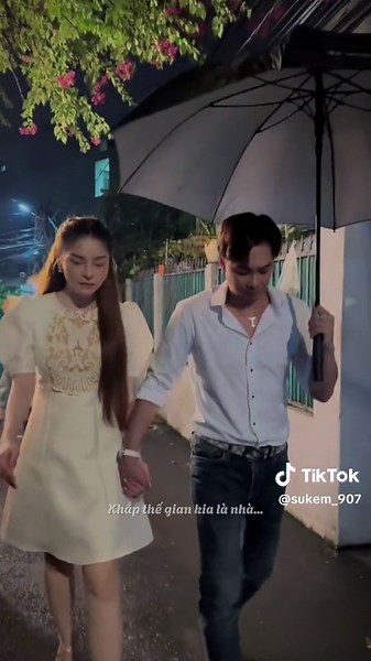 không có tiêu chuẩn!~ “Chỉ cần bản thân cười nhiều hơn khóc, chắc chắn em đã chọn đúng người!” #hoviettrung #sakatruongtuyen #xuhuong