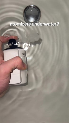 i fucked up and forgot to hold the atomizers down.. #cologne #satisfying #odlysatisfying #colognetok #fragrance