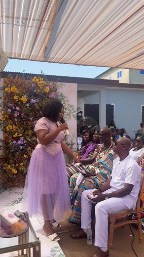 31K views · 807 reactions | Wedding advice with demonstrations 來來 #seedbride #seedbride2025 #weddingadvice #weddinginspo #WeddingGoals | Kele+ | Facebook