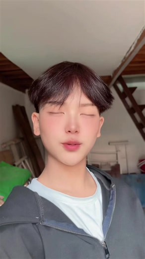 Makeup transitions 💅💄#chris #foryoupage