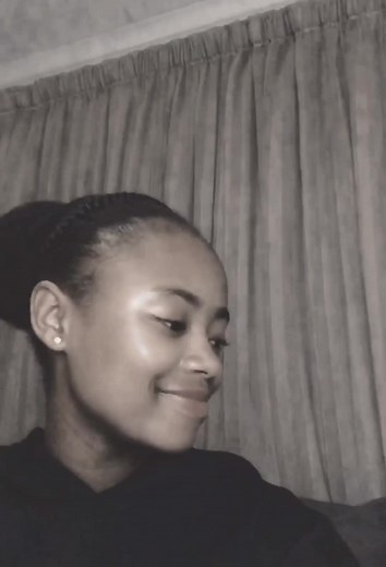 Bontle Kgabi Singing Compilation on TikTok