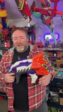 2016 Nerf Alien Menace Ravager! 8 shot alien rotating claw blaster review! What colour was yours?