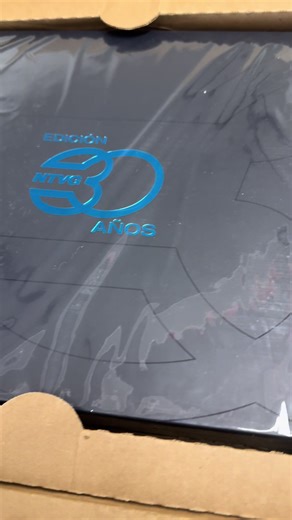 No Te Va Gustar edición especial 30 años. Box set de 9 álbumes en vinilo 🙌 enviado a Quito