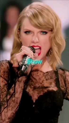 When Taylor Swift performed with MODELS ❤️🔥