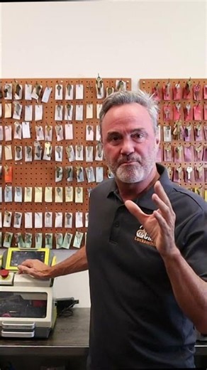 How Locksmiths Make Car Keys